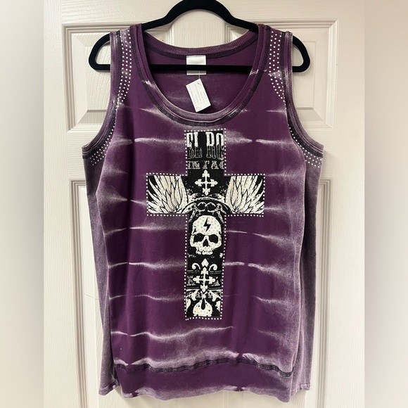 NWT Open Shoulder Stone Embellished Graphic Tee 💀💀 - Picture 2 of 5